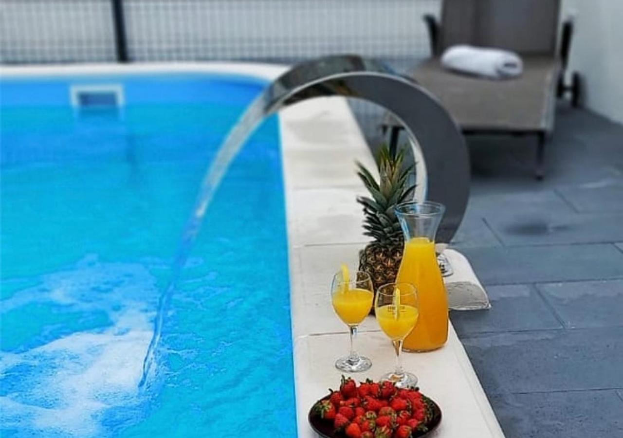 Apartment With Heated Pool And Sea View Трогир Экстерьер фото