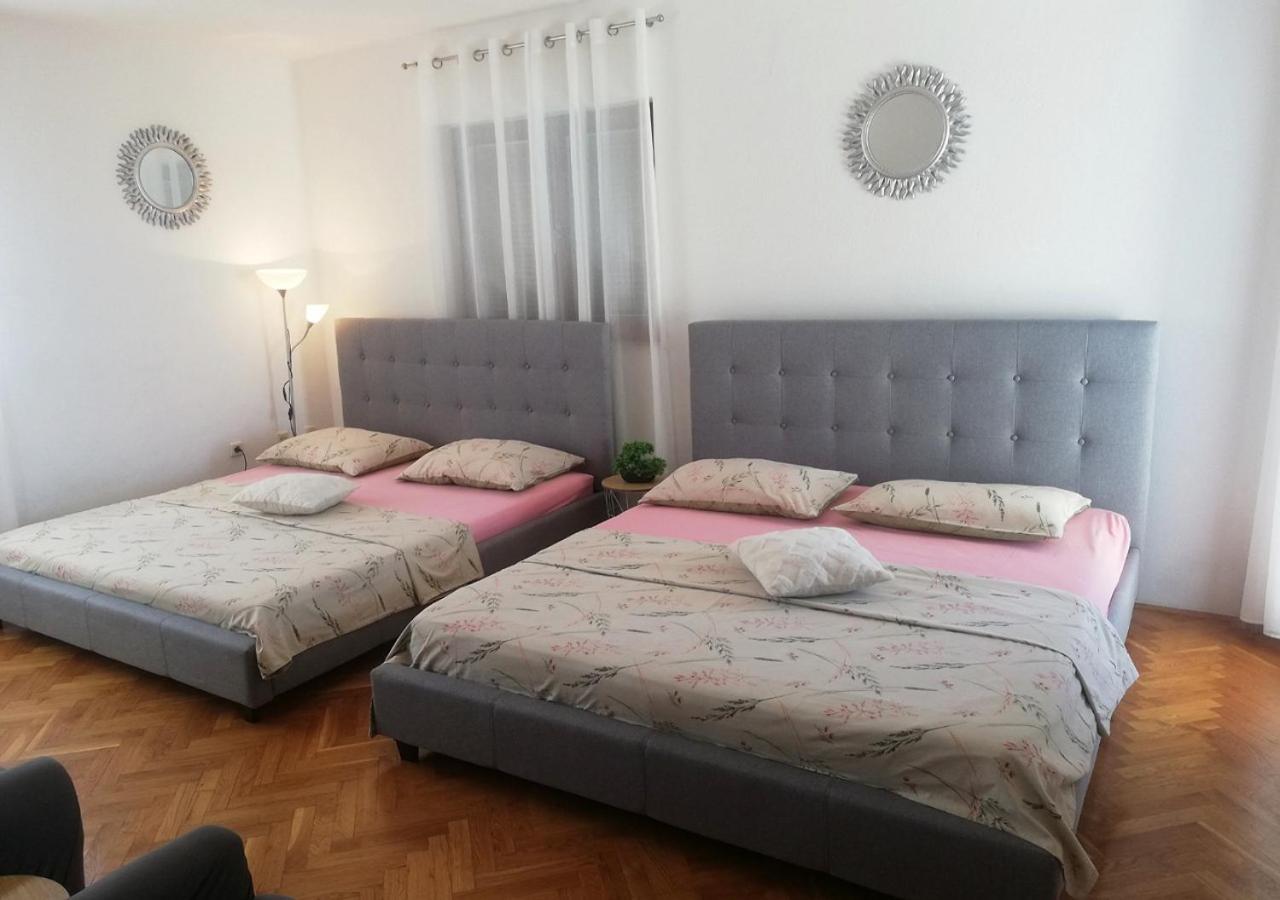Apartment With Heated Pool And Sea View Трогир Экстерьер фото